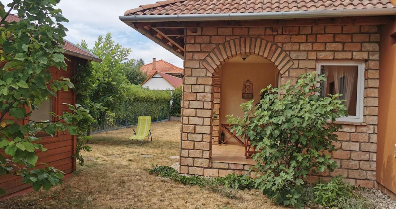 Mediterrania Apartment Keszthely Esterno foto