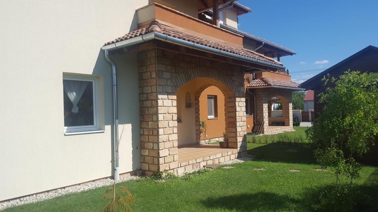 Mediterrania Apartment Keszthely Esterno foto